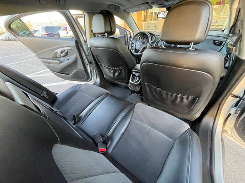 Used 2014 Buick LaCrosse image 22