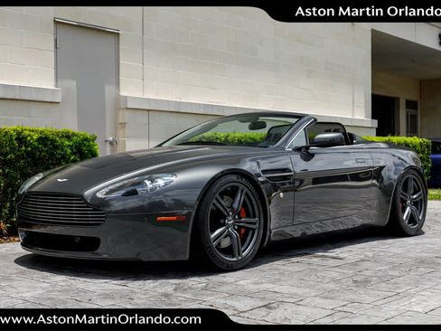 Used 2009 Aston Martin V8 Vantage Roadster RWD image 36