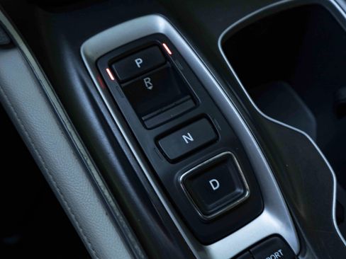 Used 2020 Honda Accord Touring image 29