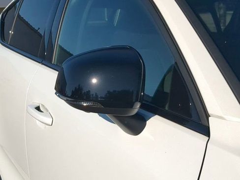 Used 2023 Volvo C40 P8 Recharge Ultimate w/ Protection Package Premier image 12