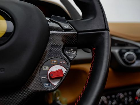 Used 2013 Ferrari 458 Spider image 60