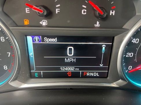 Used 2018 Chevrolet Traverse LT AWD/4WD image 12