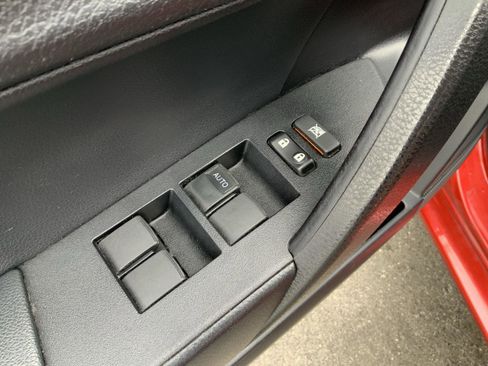 Used 2019 Toyota Corolla SE image 19