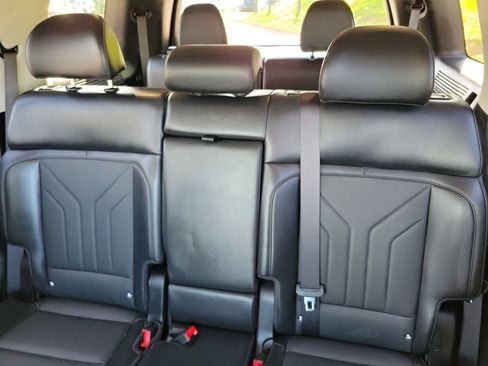 Used 2025 Hyundai Santa Fe SEL FWD image 18
