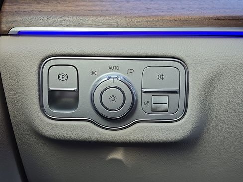 New 2026 Mercedes-Benz GLS 450 4MATIC image 29