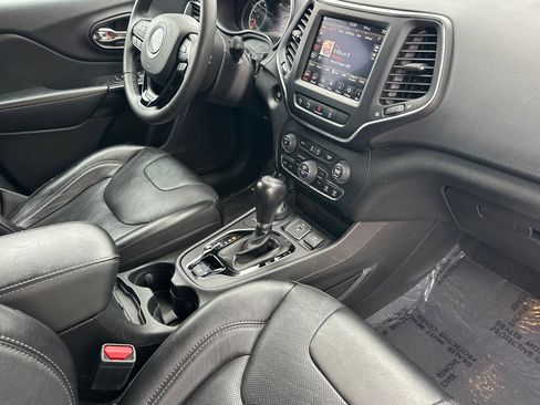 Used 2023 Jeep Cherokee Altitude Lux image 16