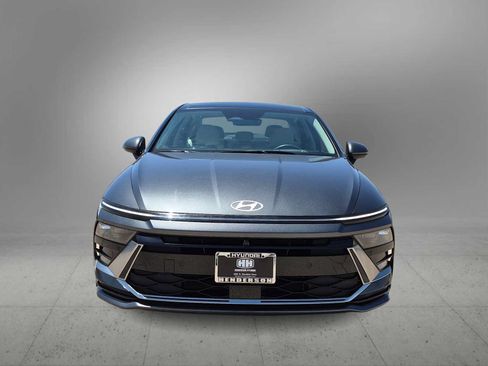 Certified 2025 Hyundai Sonata Limited FWD image 3