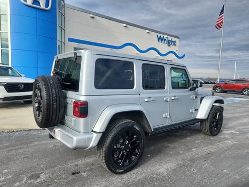 Used 2023 Jeep Wrangler Unlimited Sahara image 2