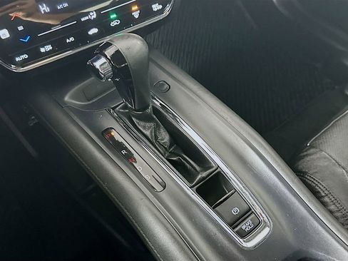 Used 2019 Honda HR-V EX-L image 16