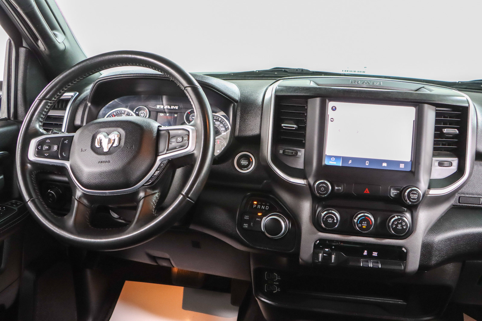 Used 2024 RAM 2500 Big Horn AWD/4WD image 18