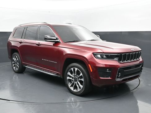 Used 2021 Jeep Grand Cherokee L Overland w/ Advanced Protech Group III image 7