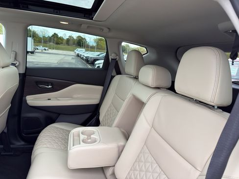 Certified 2024 Nissan Murano Platinum w/ Cargo Package image 34