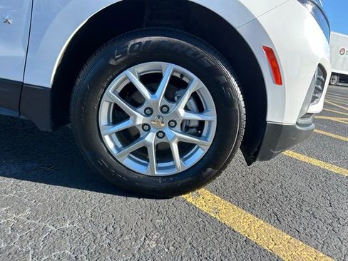 Used 2024 Chevrolet Equinox LT image 8