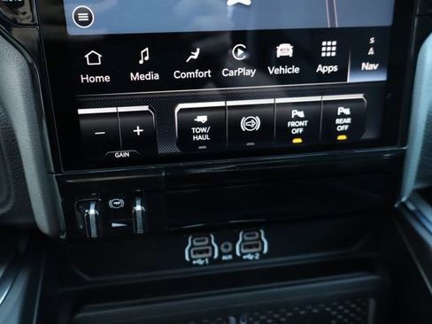 Used 2025 RAM 2500 Laramie AWD/4WD image 27