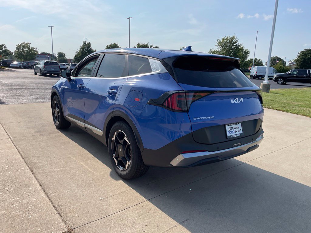 New 2026 Kia Sportage EX FWD image 7