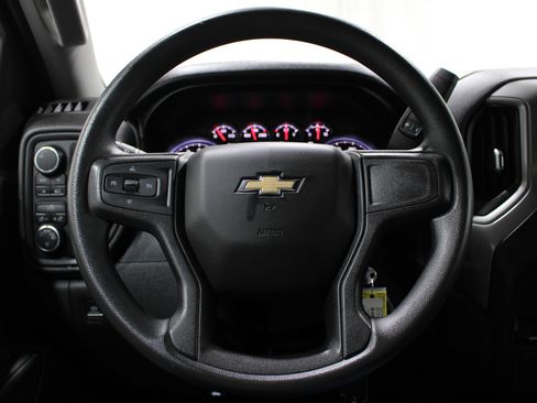 Used 2021 Chevrolet Silverado 1500 Custom image 9