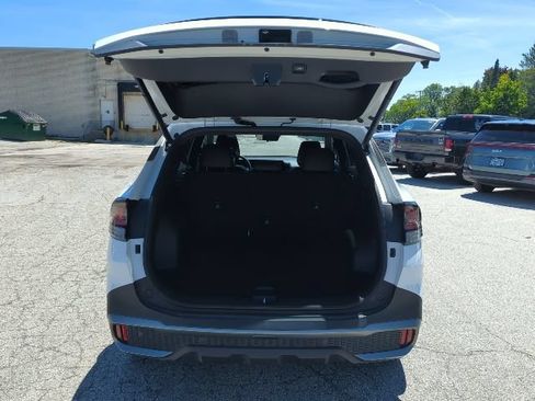 Used 2023 Kia Sportage X-Line w/ X-Line Premium Package AWD/4WD image 4