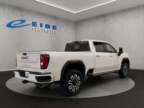 Used 2024 GMC Sierra 3500 Denali Ultimate AWD/4WD image 4