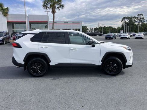 Certified 2025 Toyota RAV4 LE FWD image 6