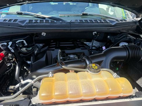 Used 2018 Ford F150 XLT w/ Equipment Group 301A Mid AWD/4WD image 8