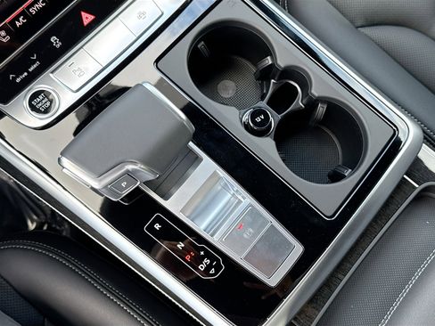 New 2026 Audi Q8 Premium Plus image 29