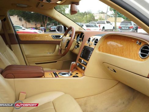 Used 2006 Bentley Flying Spur Flying Spur AWD/4WD image 35
