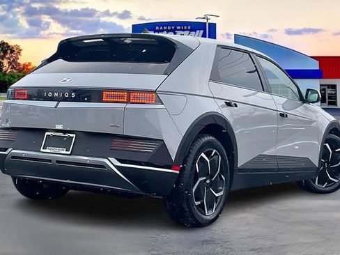 Certified 2024 Hyundai Ioniq 5 SE image 15