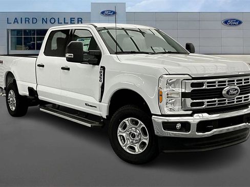New 2026 Ford F350 XLT image 2