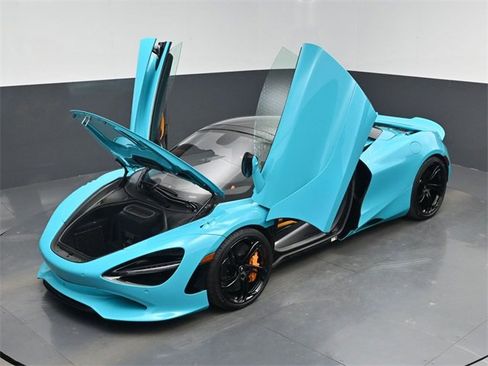 Used 2024 McLaren 750S Spider image 38