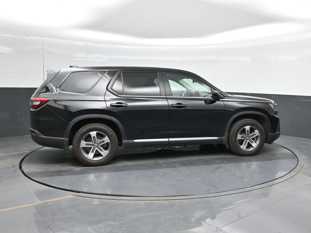 Used 2025 Honda Pilot EX-L image 4