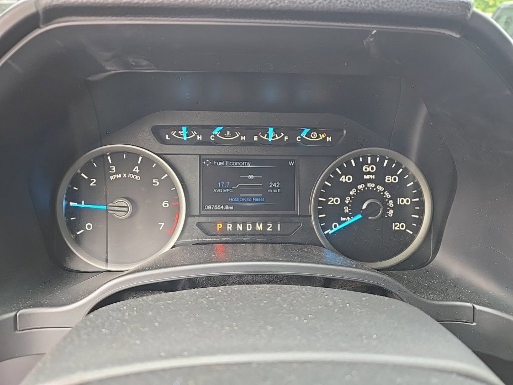 Used 2017 Ford F150 XLT w/ Equipment Group 302A Luxury AWD/4WD image 10