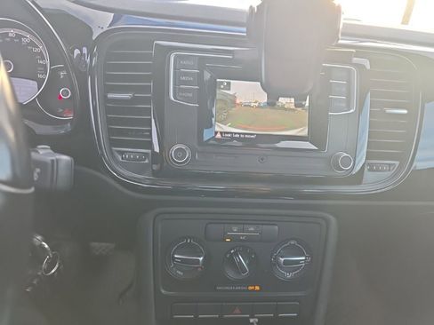 Used 2017 Volkswagen Beetle 1.8T S image 18