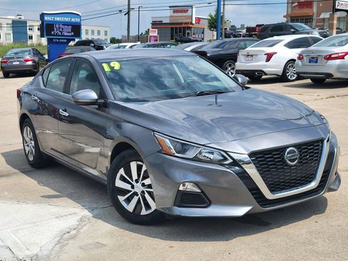 Used 2019 Nissan Altima 2.5 S FWD image 32