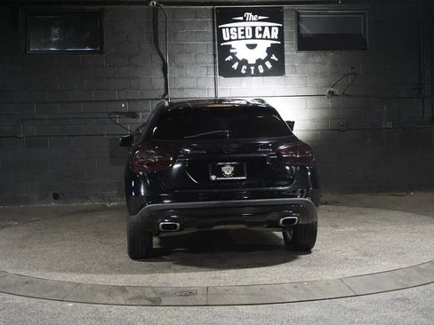 Used 2015 Mercedes-Benz GLA 250 4MATIC image 9