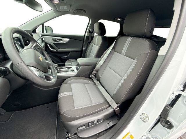 New 2026 Chevrolet Blazer LT w/ Convenience Package FWD image 13