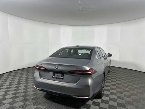 New 2026 BMW 530i xDrive image 9