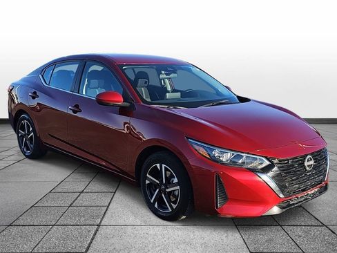 Used 2024 Nissan Sentra SV image 3