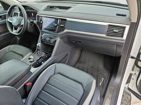Used 2022 Volkswagen Atlas SEL Premium AWD/4WD image 22