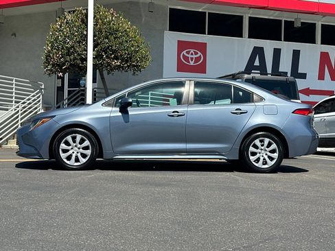 Used 2024 Toyota Corolla LE FWD image 2