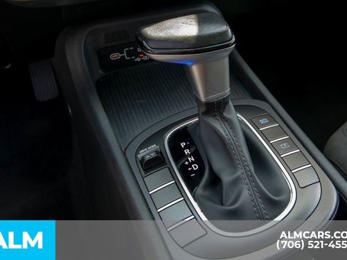 Used 2024 Hyundai Kona SEL image 19