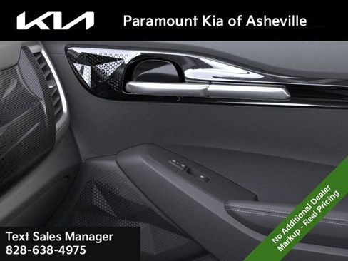 New 2026 Kia Seltos S image 25