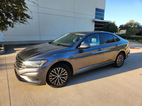 Used 2020 Volkswagen Jetta SE image 8