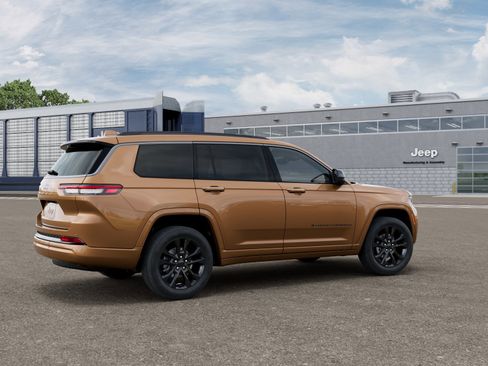New 2026 Jeep Grand Cherokee L Limited AWD/4WD image 23