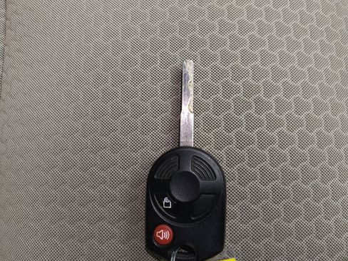 Used 2018 Ford Escape SE FWD image 32