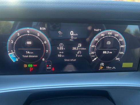 New 2026 Volkswagen Tiguan SE AWD/4WD image 33