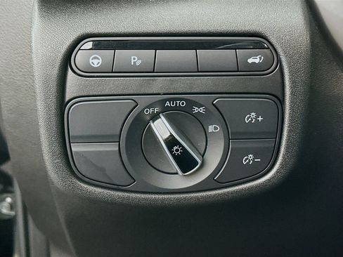 Used 2023 INFINITI QX50 Luxe image 16