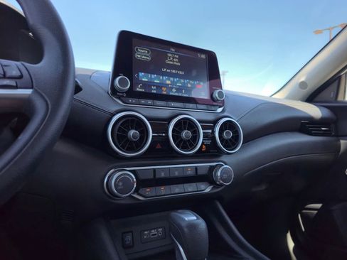 Used 2024 Nissan Sentra SV image 17