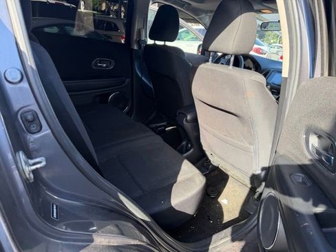 Used 2016 Honda HR-V EX image 11