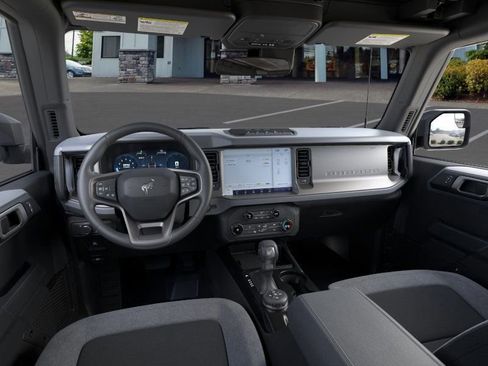 New 2026 Ford Bronco 4-Door image 9