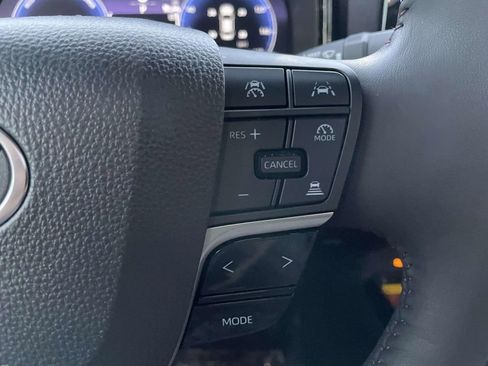 Used 2025 Toyota Camry XSE w/ Premium Plus Package image 35